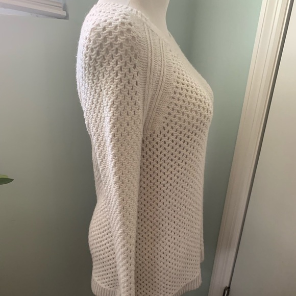 ❄️ Old Navy long sleeve crochet sweater - Picture 2 of 5